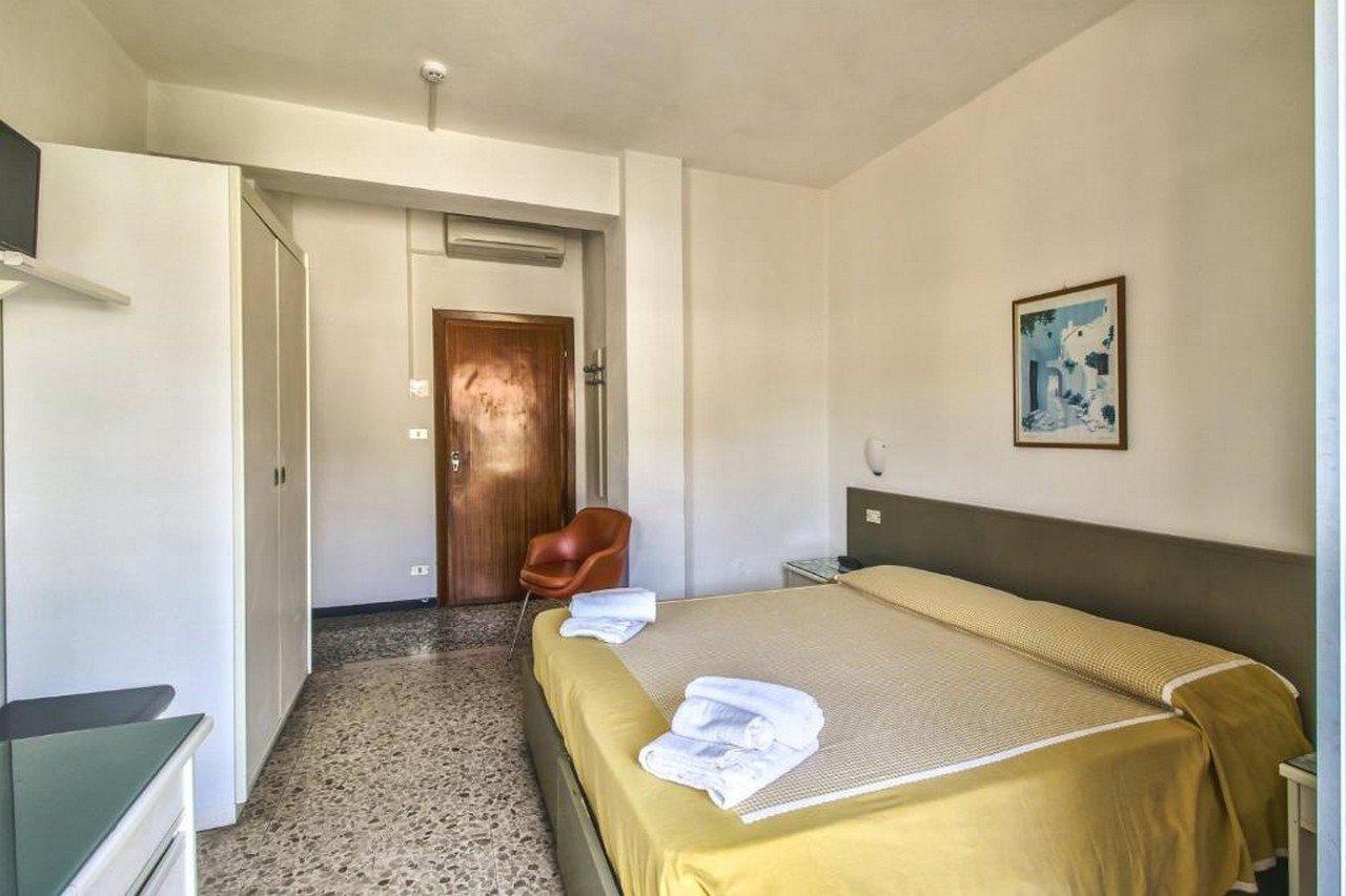 Hotel Minerva Pietra Ligure Exterior photo